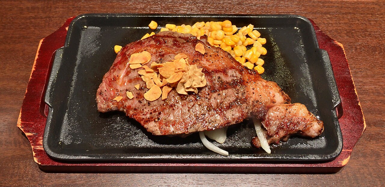 いきなり!ステーキのリブロースステーキ300g(過去の提供例)